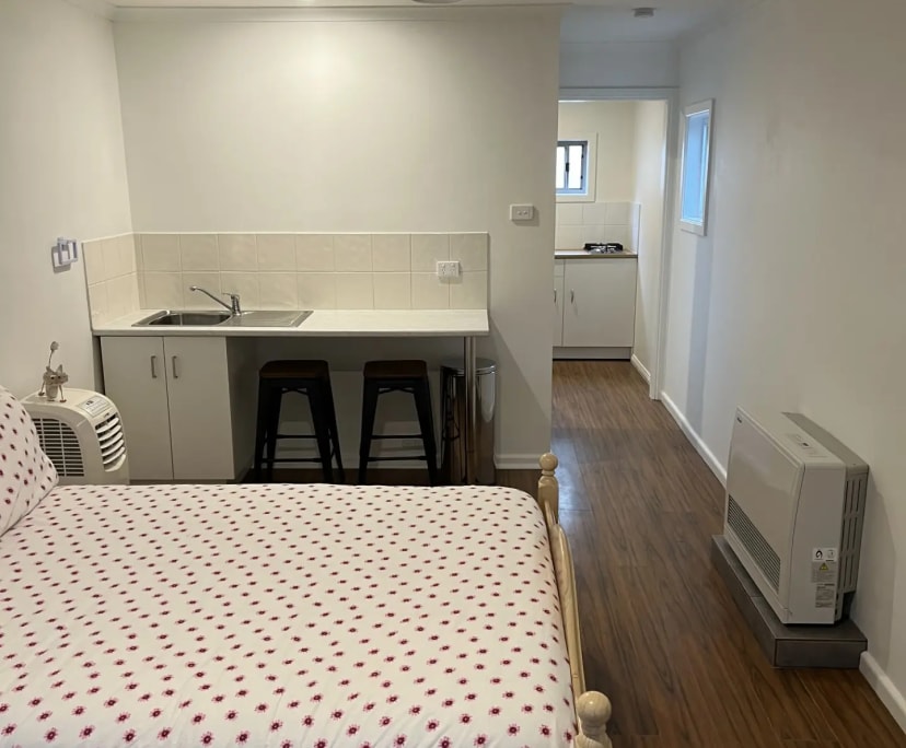 Granny Flat for Rent in Maffra, VIC 300, Furnishe...
