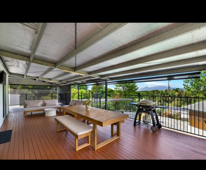 $300, Share-house, 3 bathrooms, White Rock QLD 4868