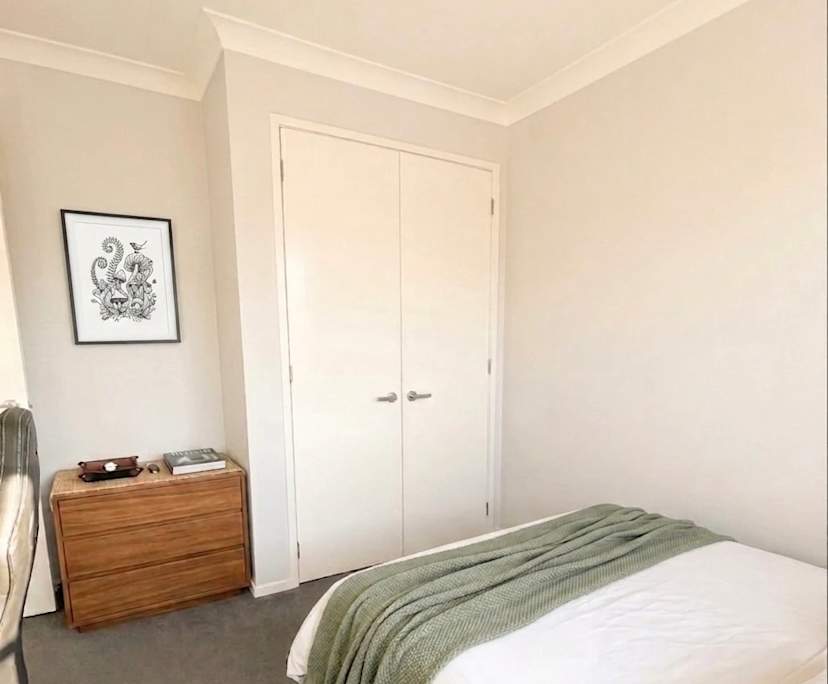 Unfurnished room in a share house
