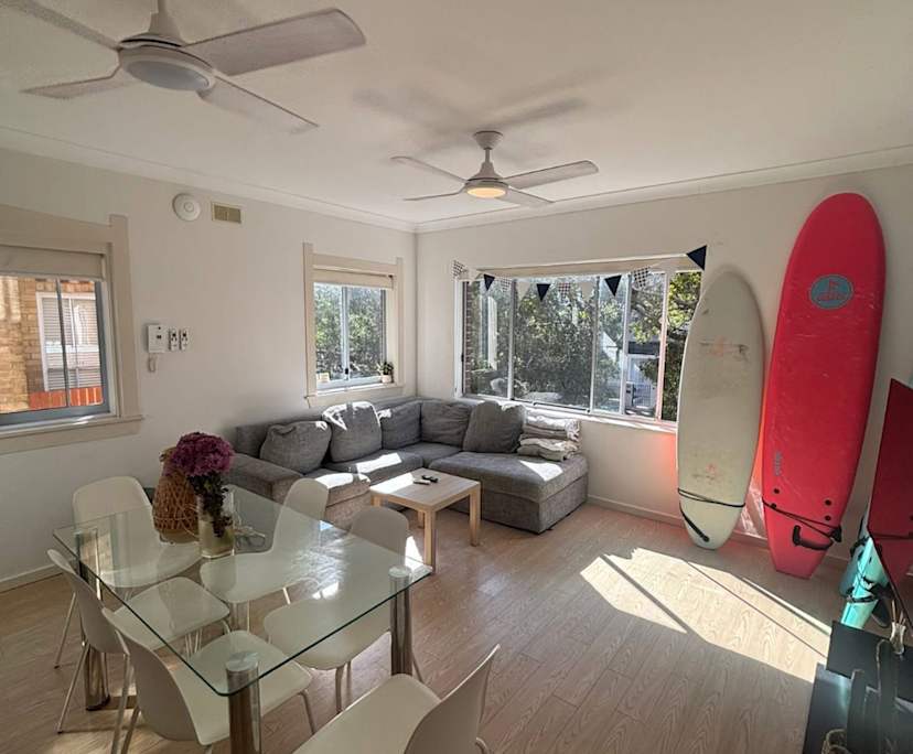 Furnished room in a flatshare