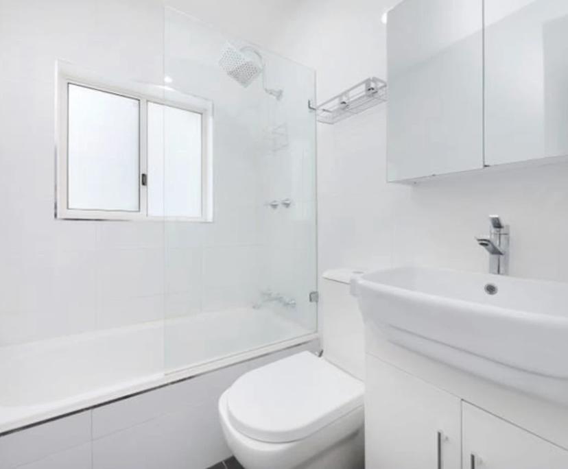 $380, Flatshare, 2 bathrooms, Hillsdale NSW 2036