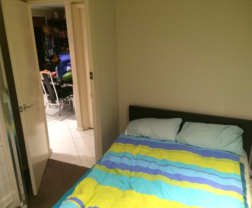 Room in a share house