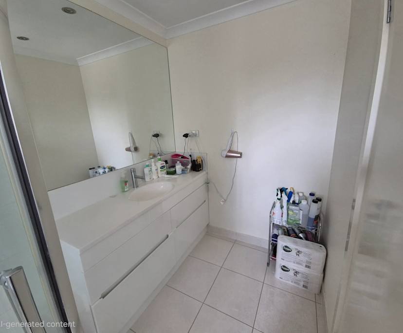 $225, Homestay, 1 bathroom, Keysborough VIC 3173