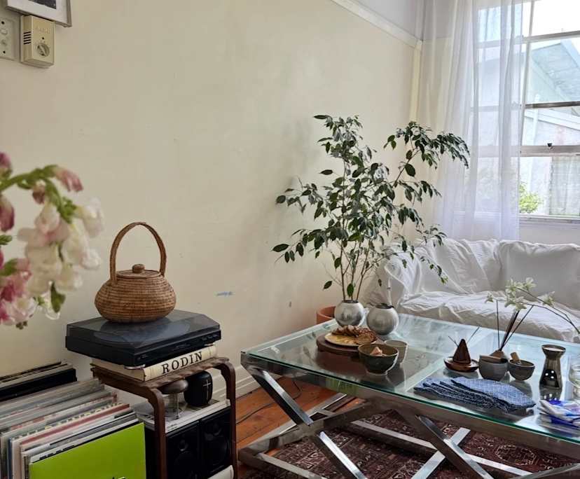 $240, Flatshare, 2 bathrooms, West End QLD 4101