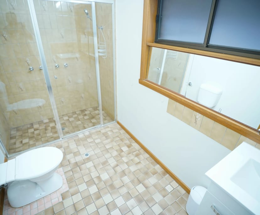 $220, Flatshare, 6 bathrooms, Shepparton VIC 3630