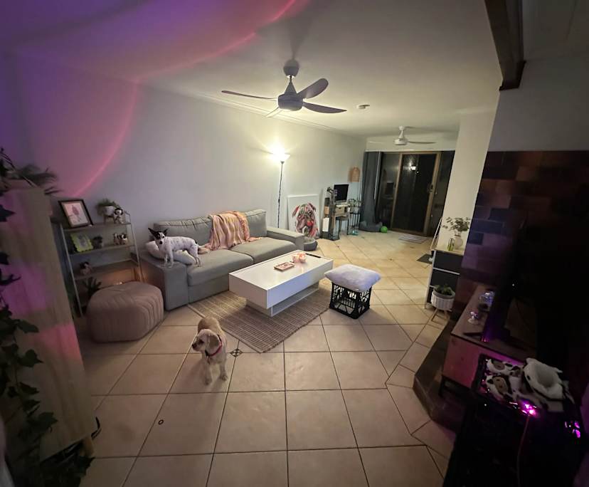 Unfurnished room in a share house