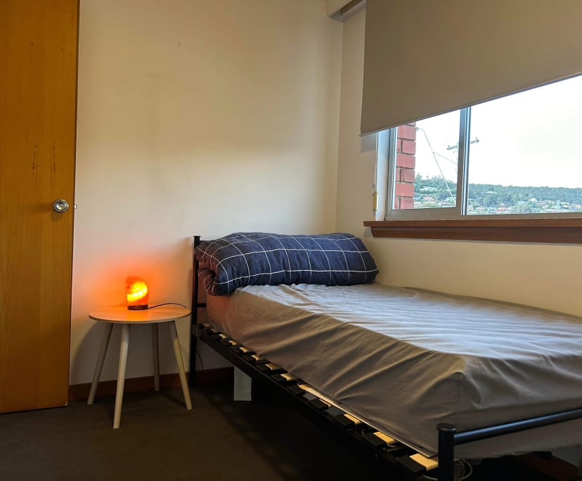$220, Flatshare, 2 bathrooms, Howrah TAS 7018
