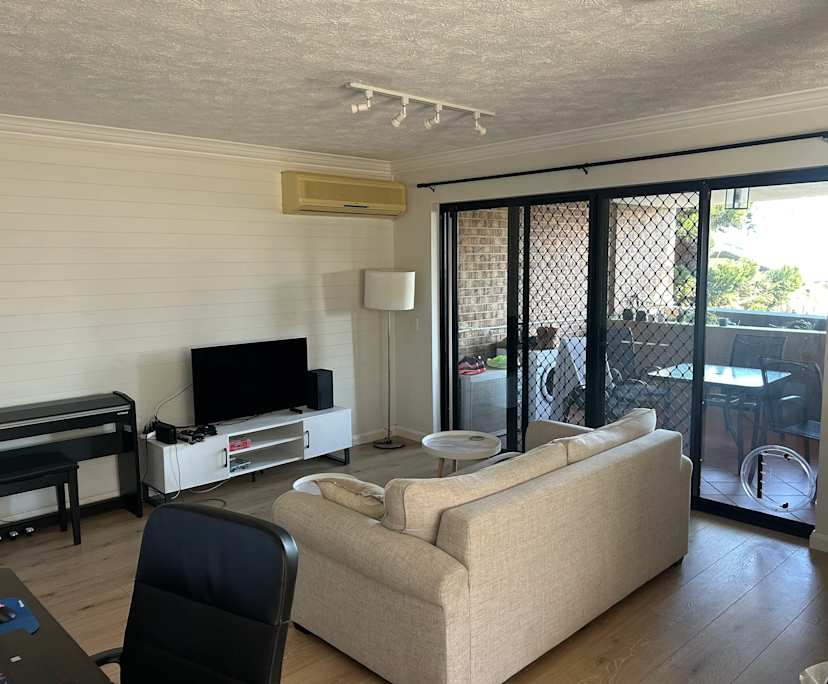 Unfurnished room with own bathroom