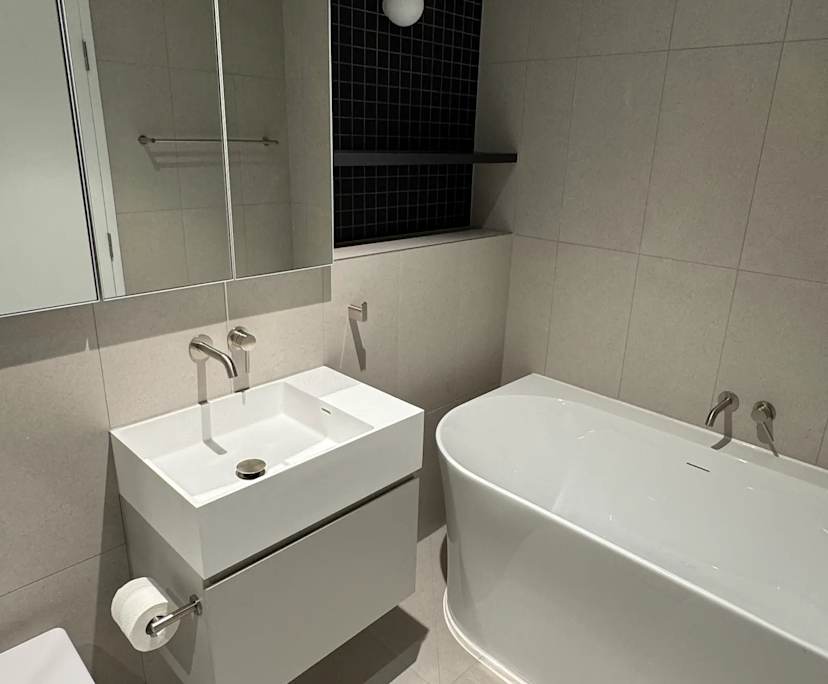 Unfurnished room with own bathroom