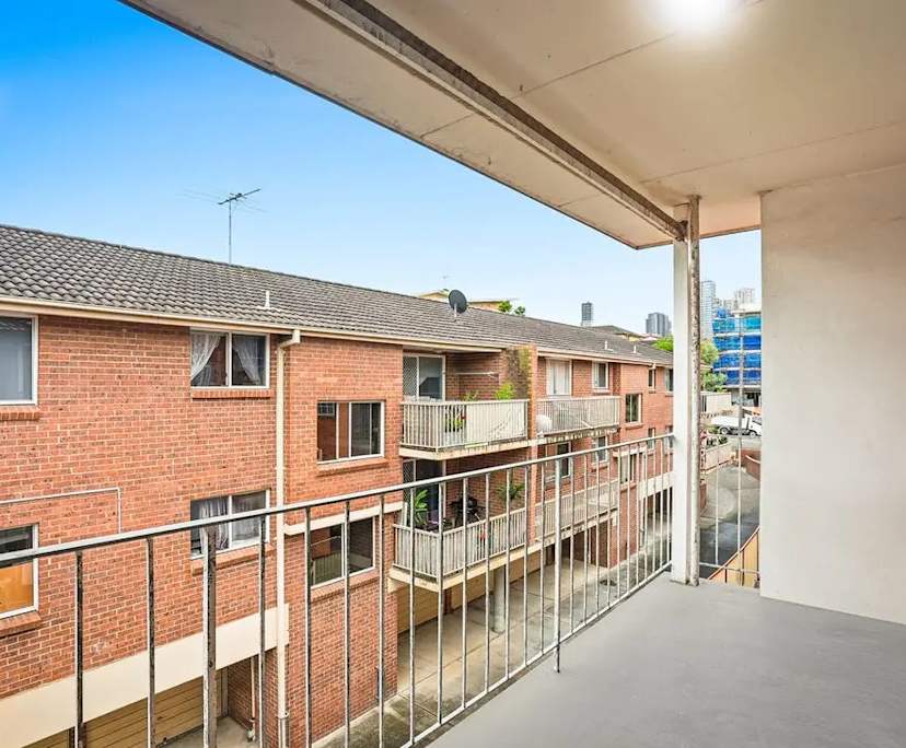 $295, Flatshare, 2 bathrooms, Harris Park NSW 2150