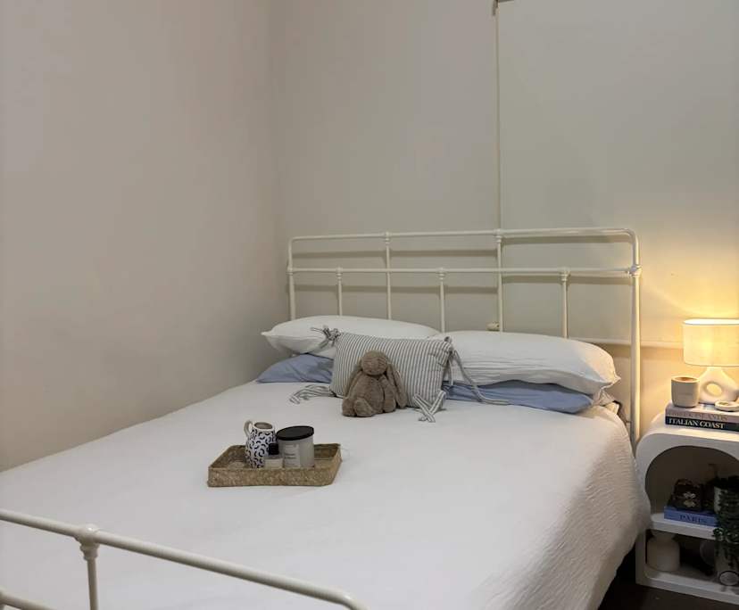 Room in a share house