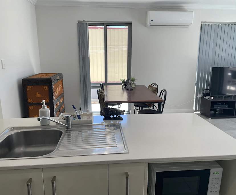 $375, Share-house, 2 bathrooms, Hamilton Hill WA 6163