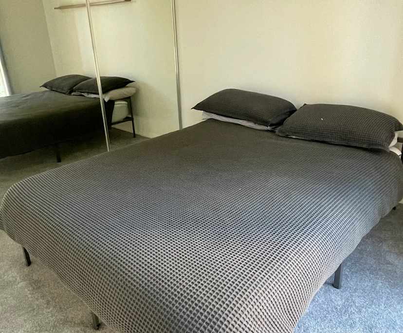 Furnished room with own bathroom