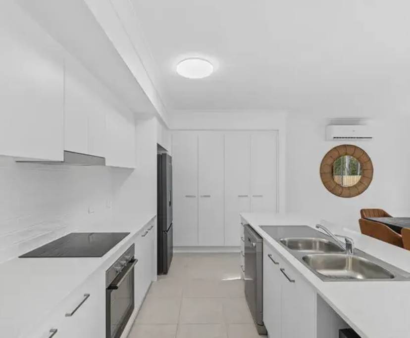 $370, Share-house, 3 bathrooms, Narangba QLD 4504