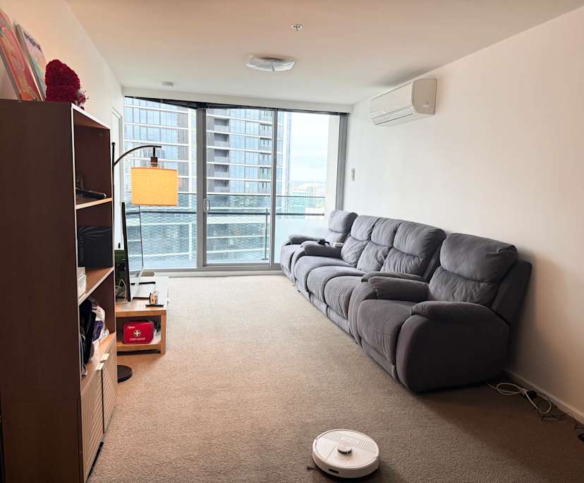 Furnished room in a flatshare