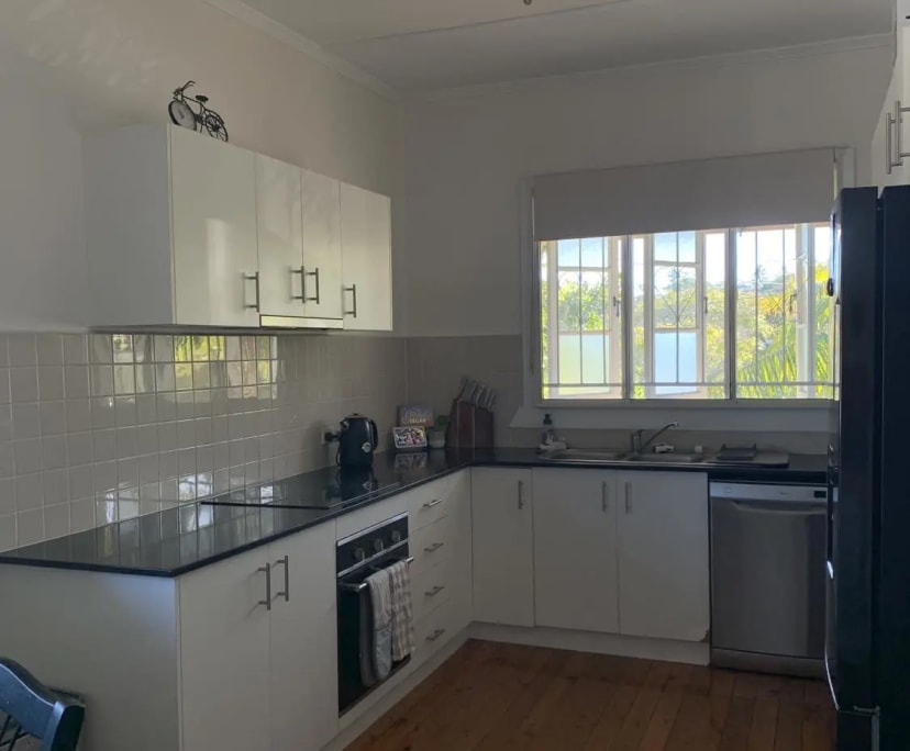 Room for Rent in Camp Hill, Brisbane 210, Flexibl...