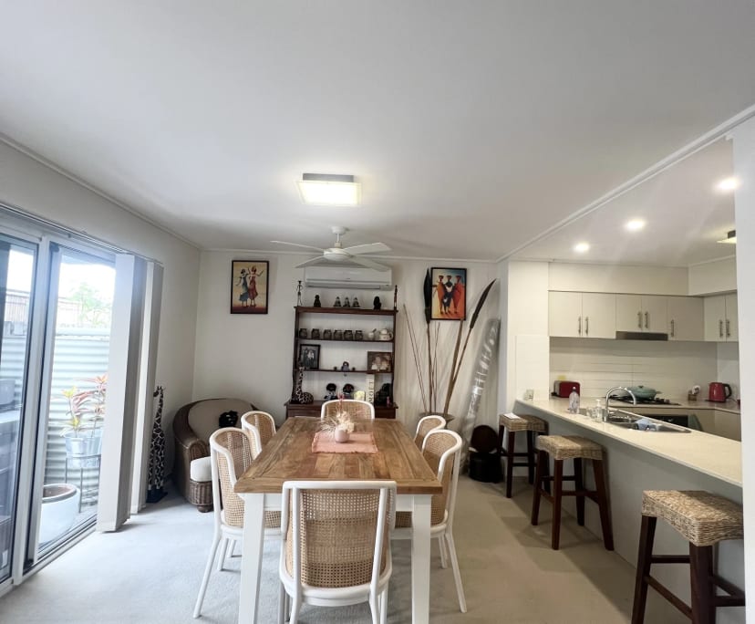 $330, Share-house, 3 bathrooms, Currumbin Waters QLD 4223