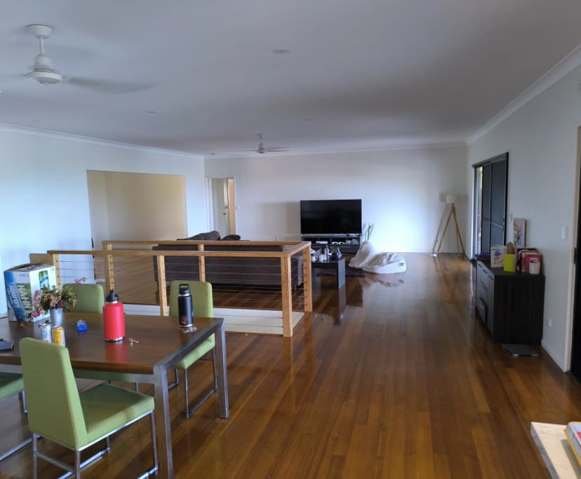 $300, Share-house, 4 bathrooms, Cannonvale QLD 4802