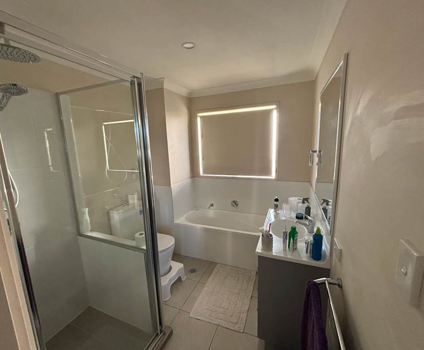 $330, Share-house, 3 bathrooms, Eight Mile Plains QLD 4113