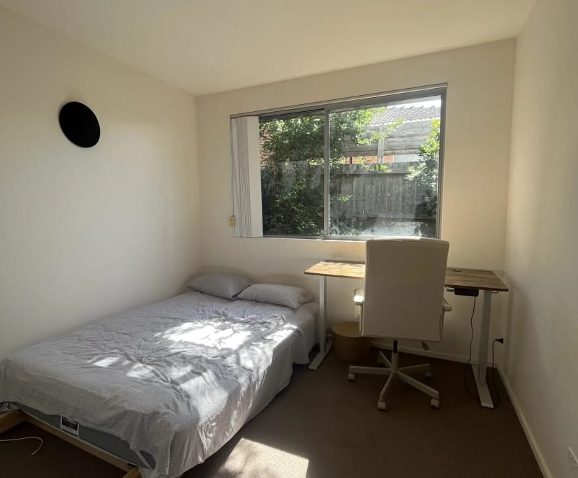 Room for Rent in Thornbury, Melbourne 300, Furnis...