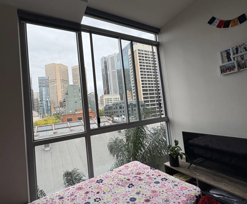 Furnished room in a flatshare