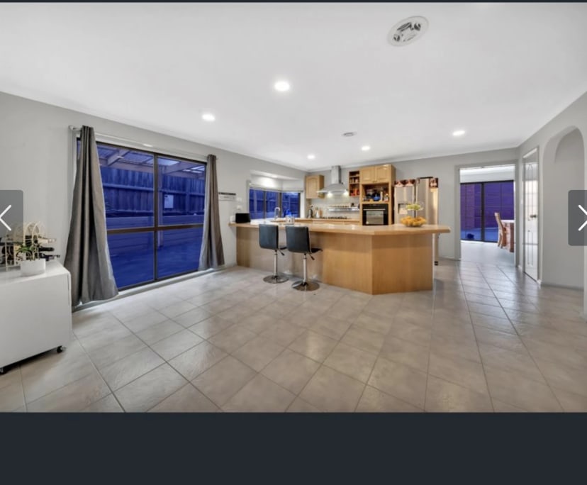 propertyImage