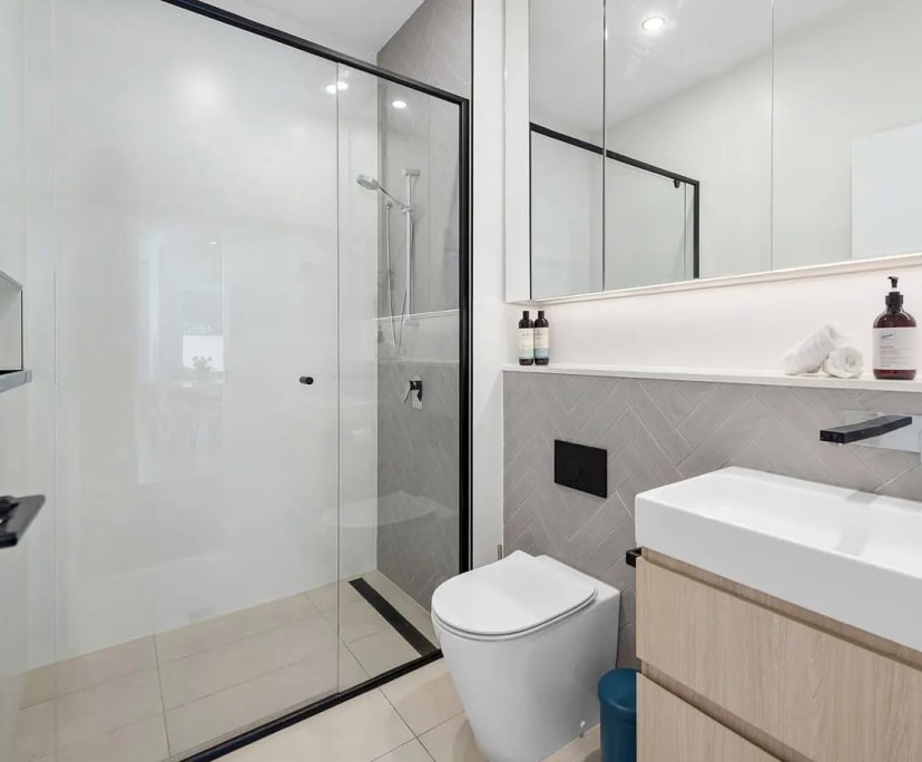 $300, Flatshare, 3 bathrooms, Stones Corner QLD 4120