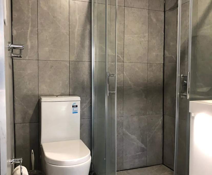 $300, Share-house, 3 bathrooms, Kensington VIC 3031