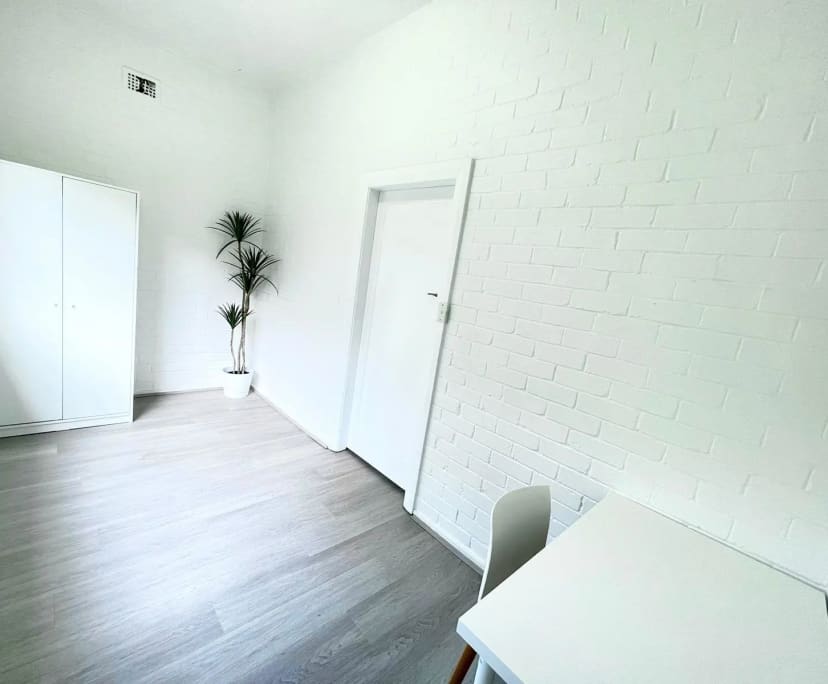$600, Whole-property, 2 bathrooms, Wollongong NSW 2500