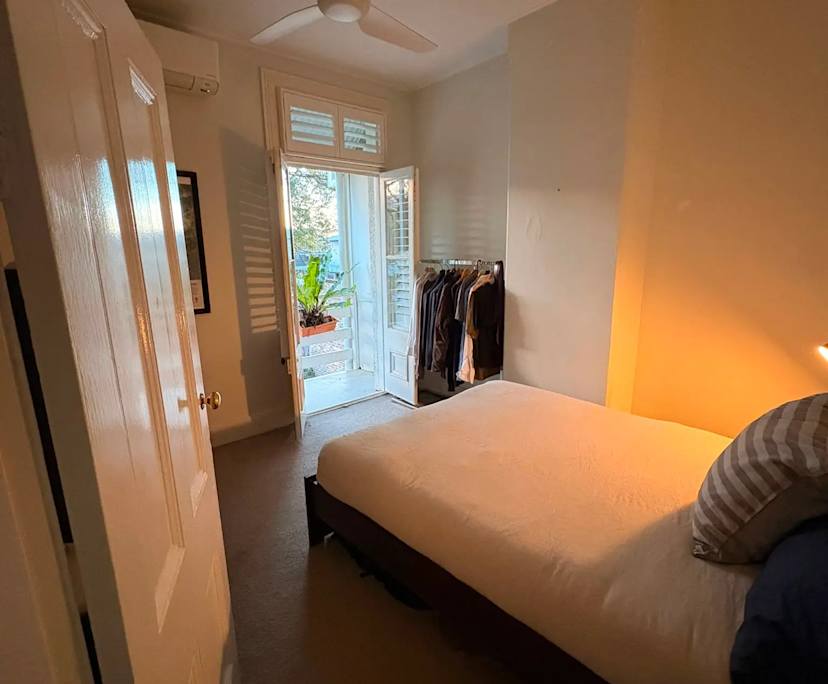 Furnished room in a share house