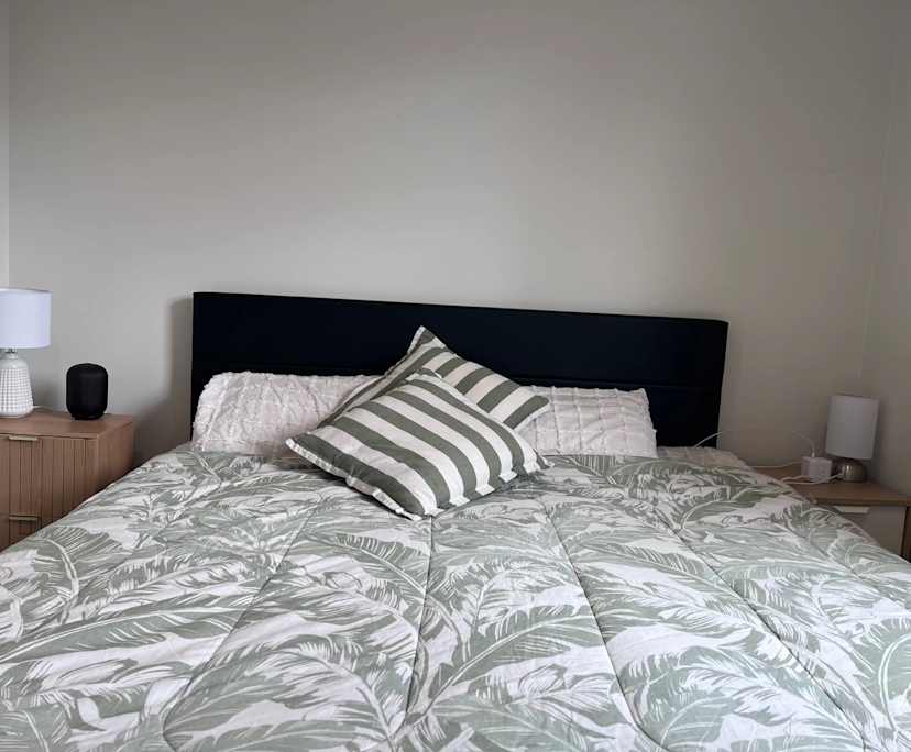 Furnished room with own bathroom