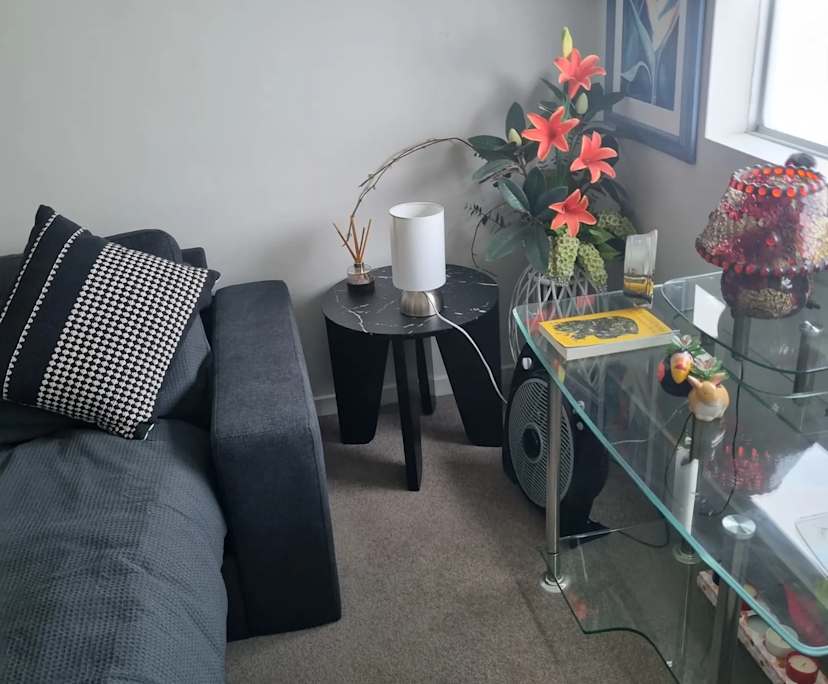 Whole property with 2 rooms for rent