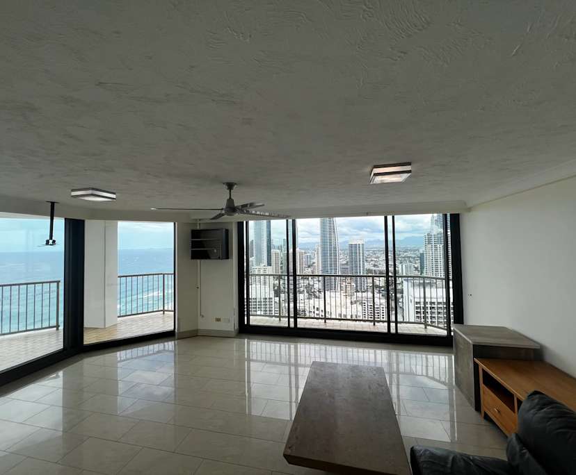 $1,400, Whole-property, 2 bathrooms, Surfers Paradise QLD 4217