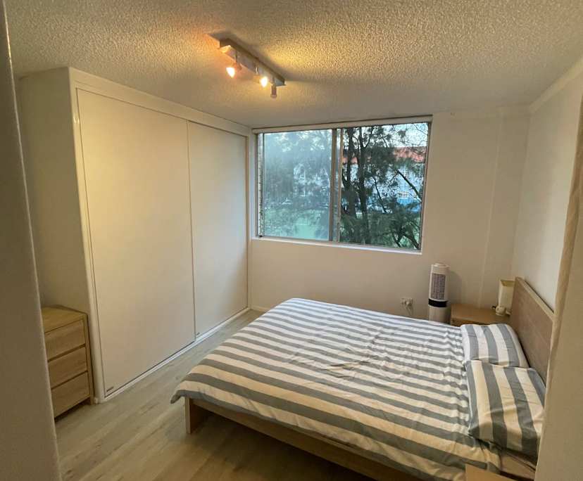 Furnished room in a flatshare