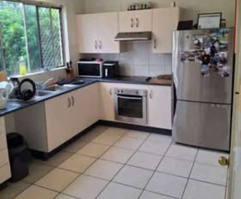 $250, Flatshare, 3 bathrooms, Hermit Park QLD 4812