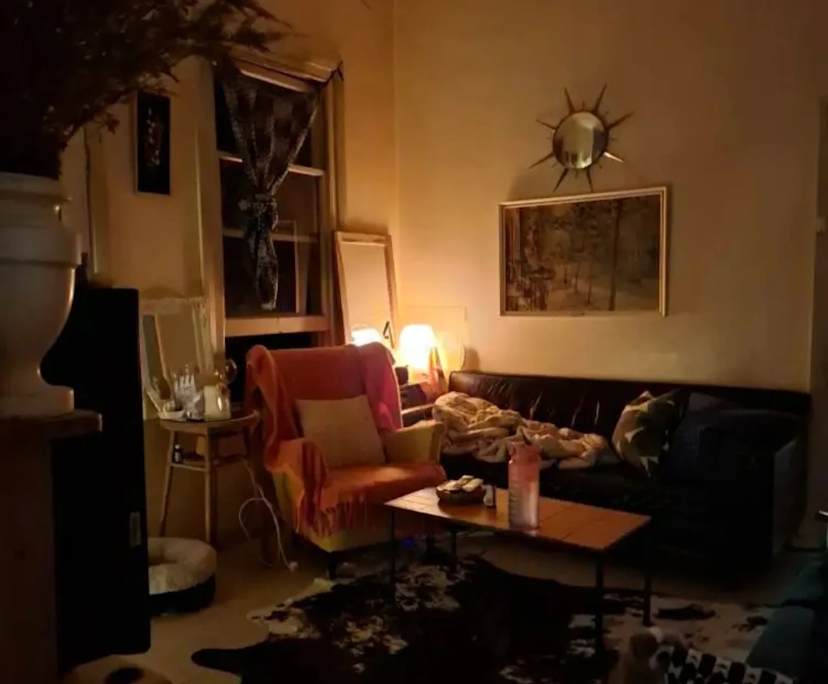 Room in a share house