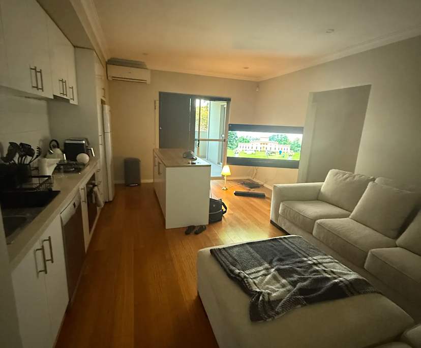 $350, Flatshare, 2 bathrooms, Innaloo WA 6018