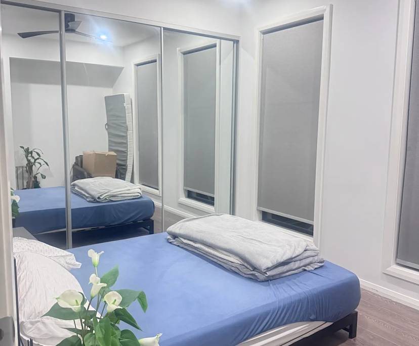 $300, Homestay, 4 bathrooms, Tallawong NSW 2762