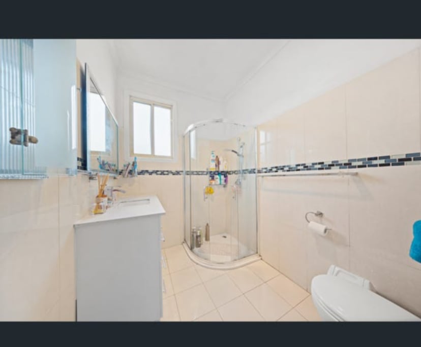 $200, Share-house, 6 bathrooms, Saint Albans VIC 3021