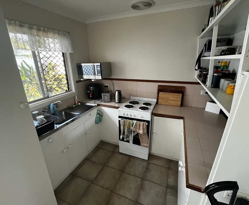 $320, Flatshare, 3 bathrooms, Mermaid Beach QLD 4218
