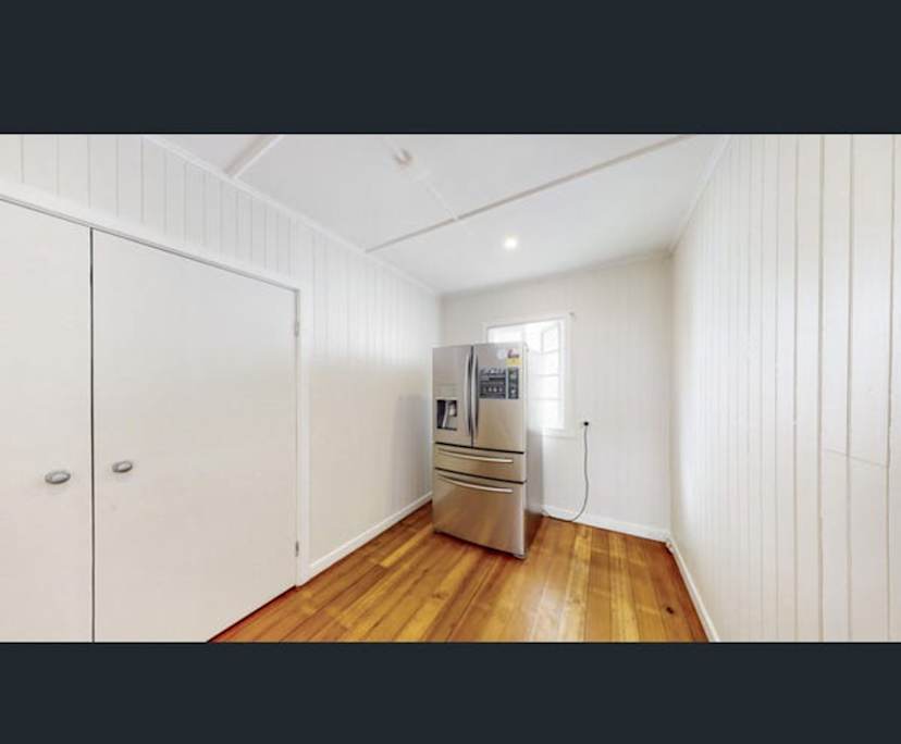 Whole property with 3 rooms for rent