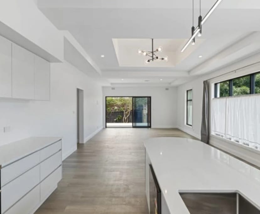Room in a share house