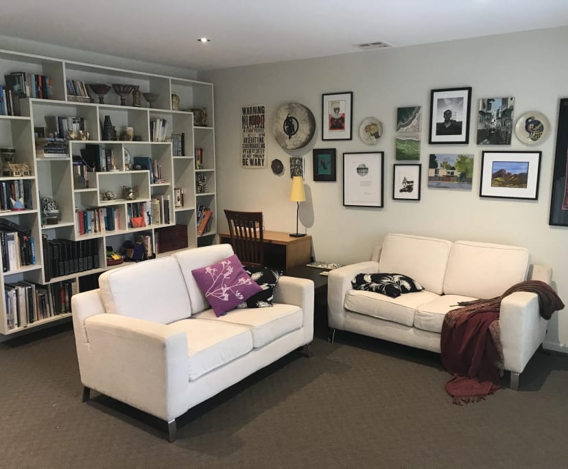 Room in a share house