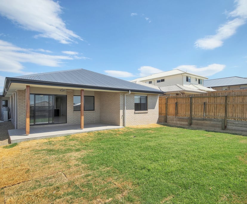 Room for Rent in Springfield Lakes, Brisbane 250,...