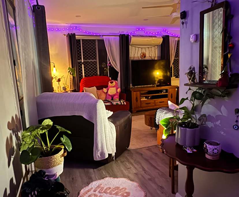 Unfurnished room in a share house
