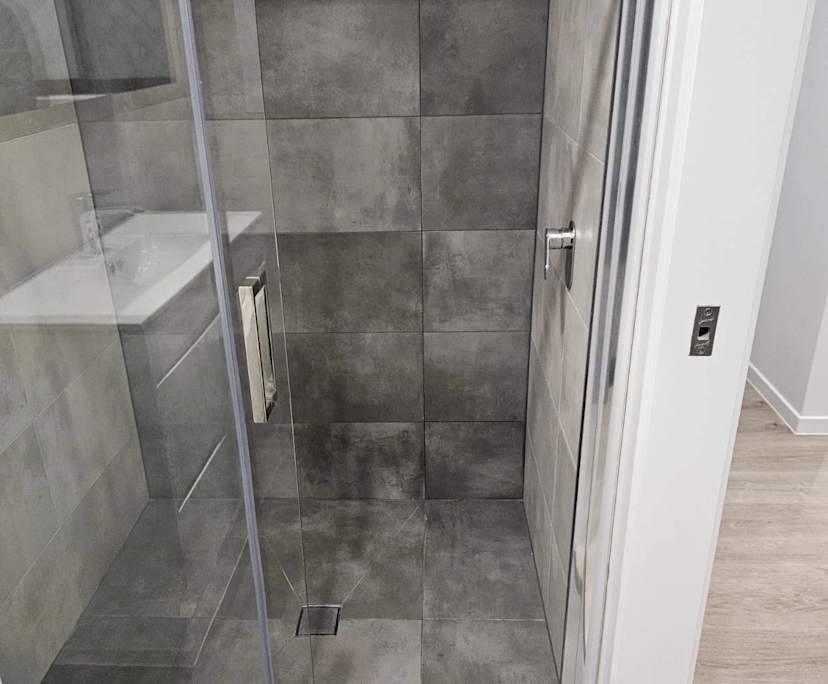 $505, 1-bed, 1 bathroom, Wynnum West QLD 4178