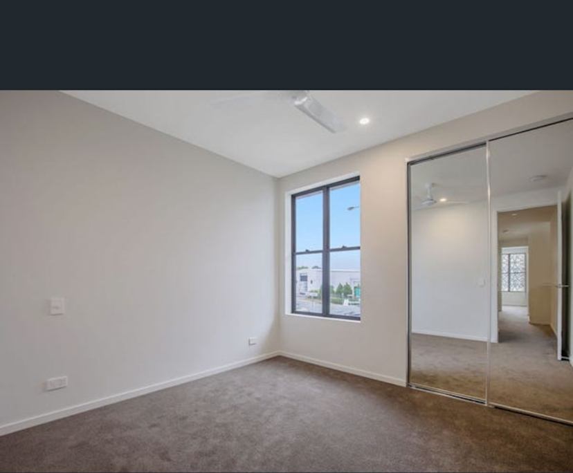 Room in a share house