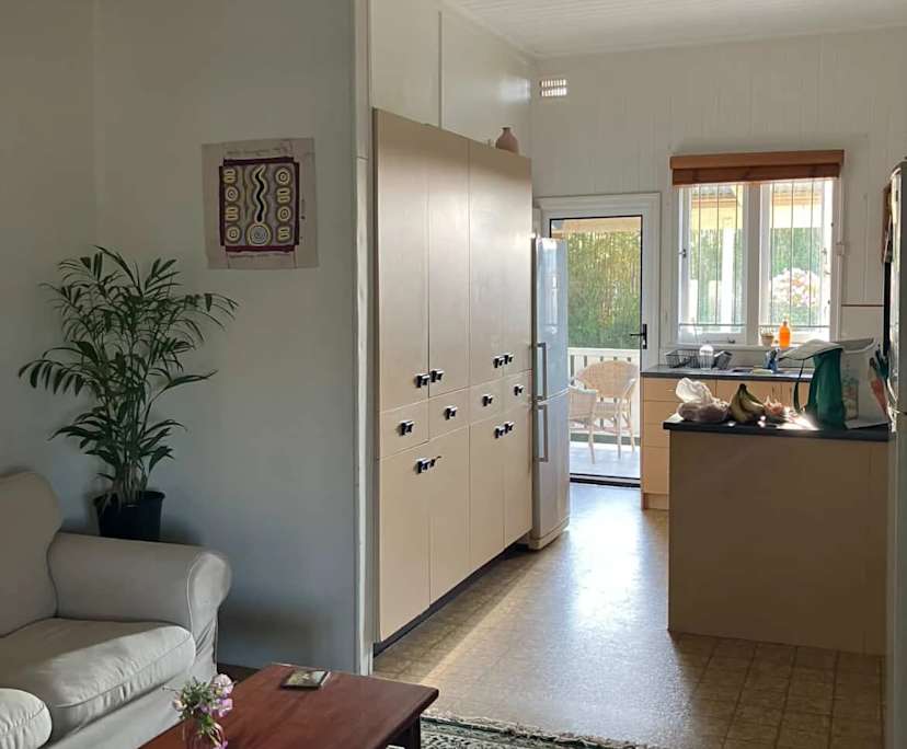 $240, Share-house, 3 bathrooms, Coorparoo QLD 4151