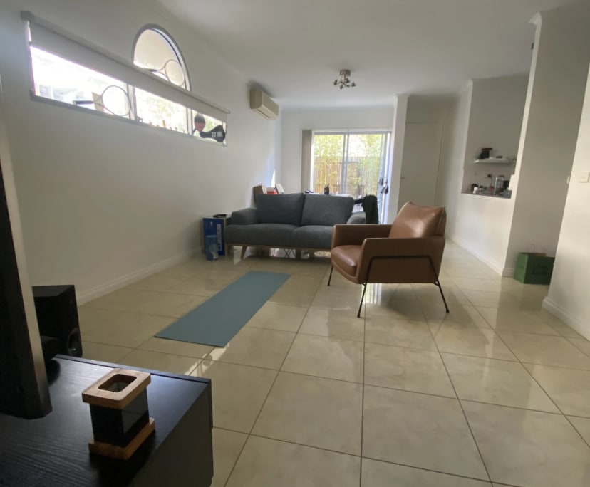 Furnished room in a flatshare