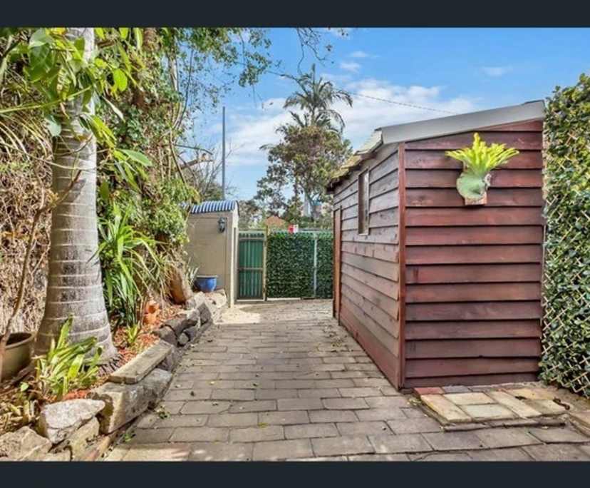 Unfurnished room in a share house